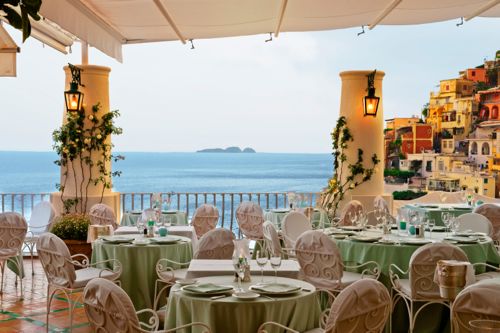 Open diningroom in the terrace of Albergo Le Sirenuse - Positano