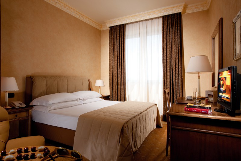 4-stars-catania-04